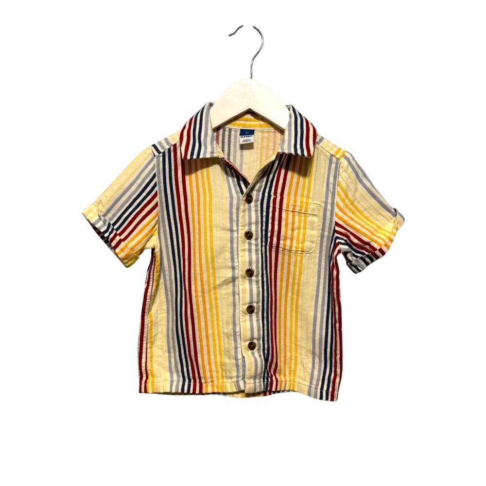 ⭐️ 5/$30 Old Navy Kids SS Button Shirt size 3T